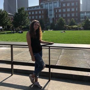 Meet your Posher, Leonie